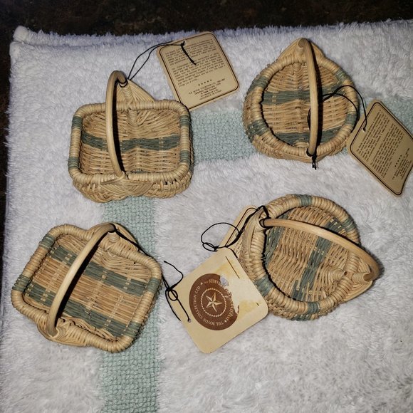 4 Boyds Bears Small Baskets Cream/Green Stripes